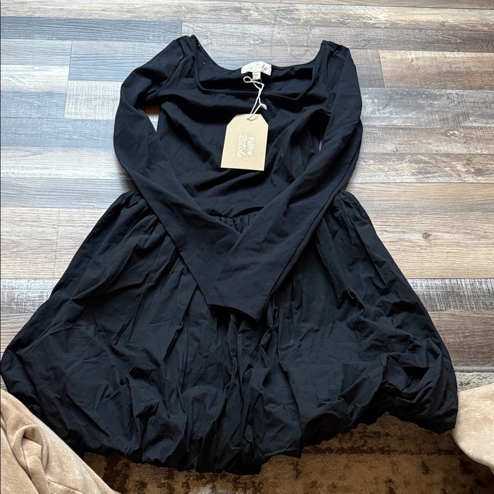 Listicle Black Long Sleeve bubble hem Dress